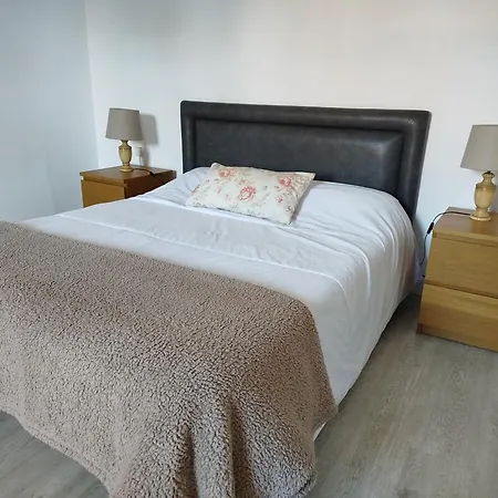 Apartment At Manola Colombres