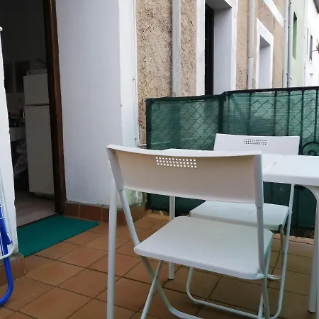 Апартаменты At Manola